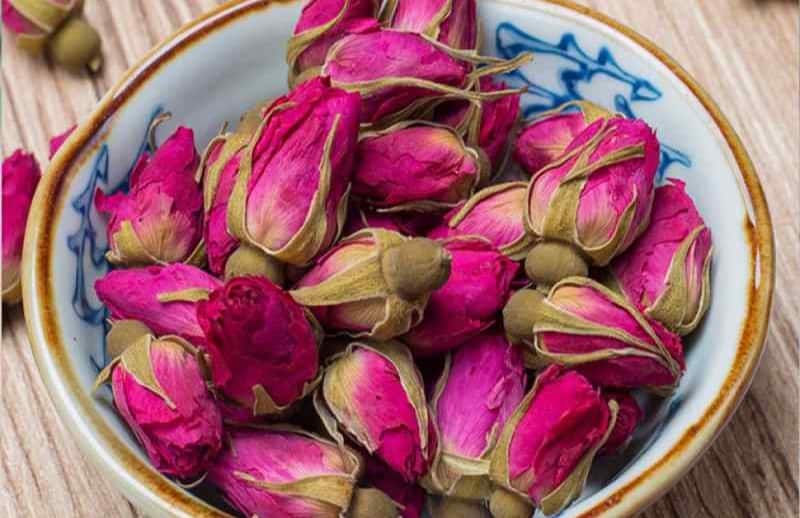 غنچه گل محمدی خشک شده با عطر بی نظیر